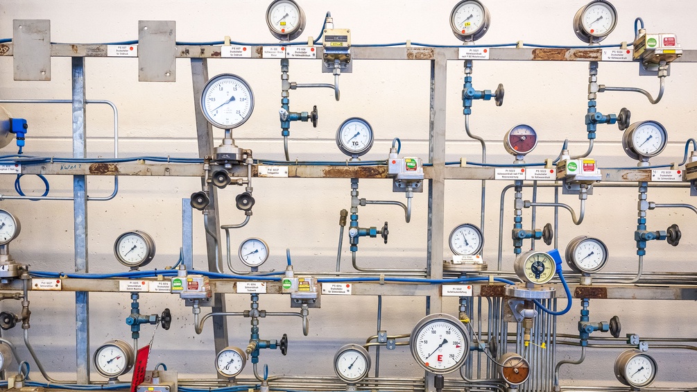 Einige digitale und analoge Anzeigen