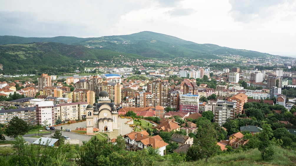 Blick über Mitrovica.