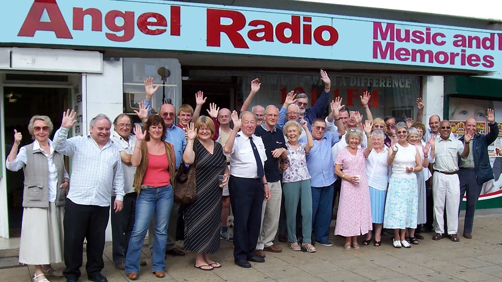 Angel-Radio-Team