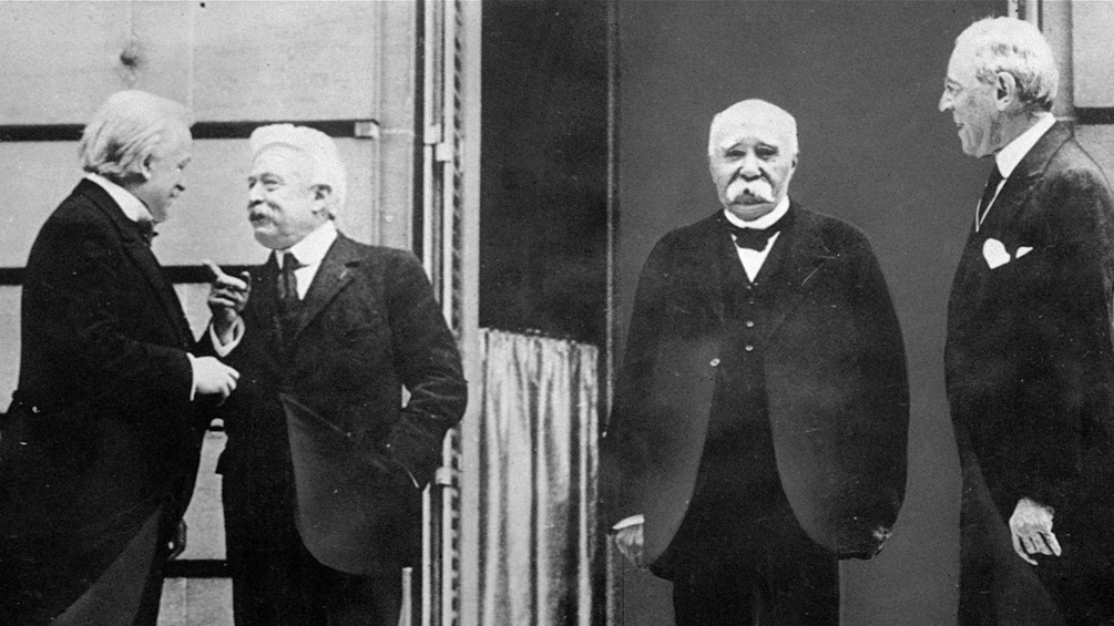 David Lloyd George, Vittorio Orlando, Georges Clemenceau und Woodrow Wilson während der Friedensverhandlungen in Versailles, 1919