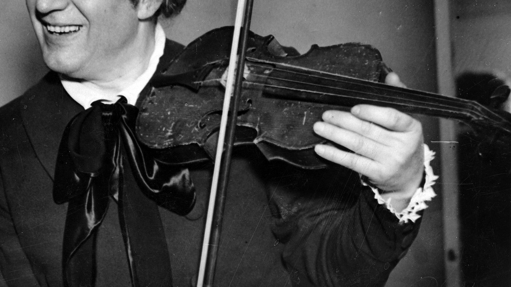 PICTUREDESK.COM/BRANDSTAETTER IMAGES/AUSTRIAN ARCHIVES Darsteller eines "Sängerfilmes", Richard Tauber