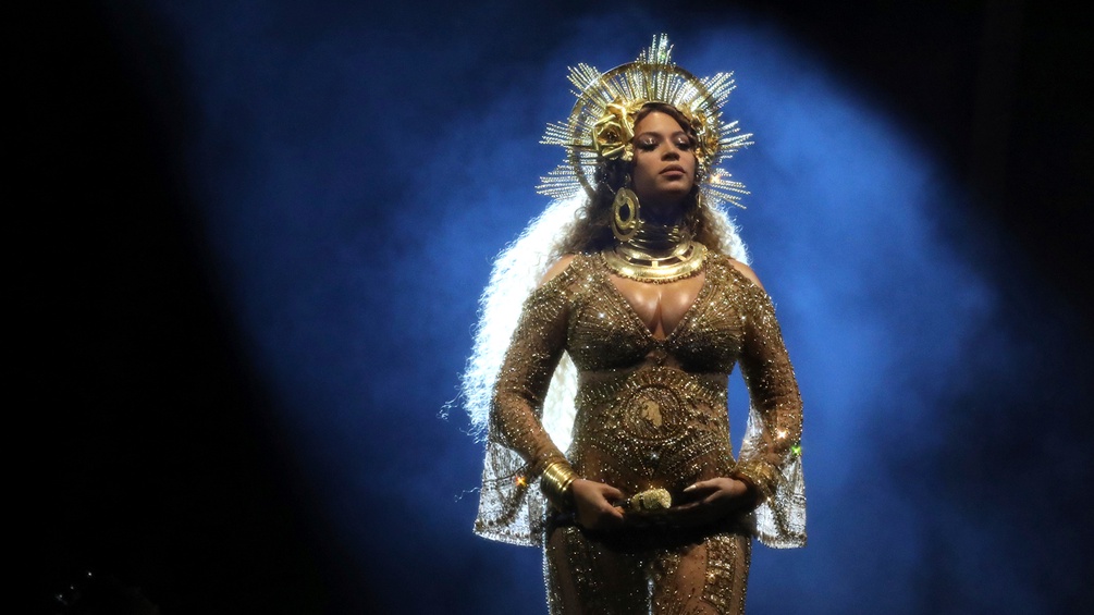 AP/MATT SAYLES Beyonce, schwanger auf der Bühne