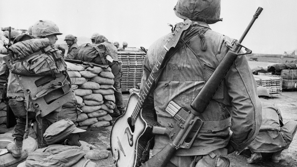 PICTUREDESK.COM/TOPFOTO/UPI LONDON US-Soldaten während des Vietnamkrieges