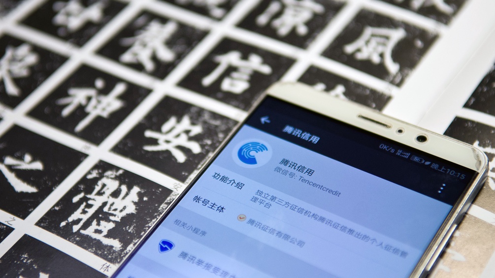 Chinesisches Social-Scoring-System-App auf dem Handy