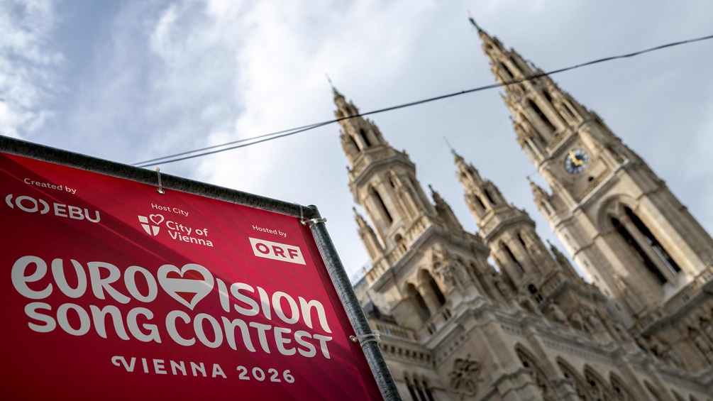ESC-Banner beim Rathaus