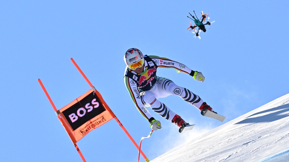 Hahnenkammrennen mit Drohnenflug, Kamera