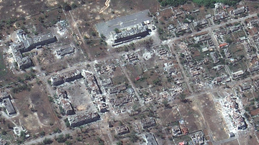 Luftaufnahme einer Stadt in der Ukraine.