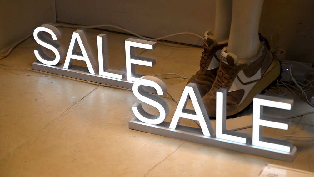 Neon-Werbung "Sale"
