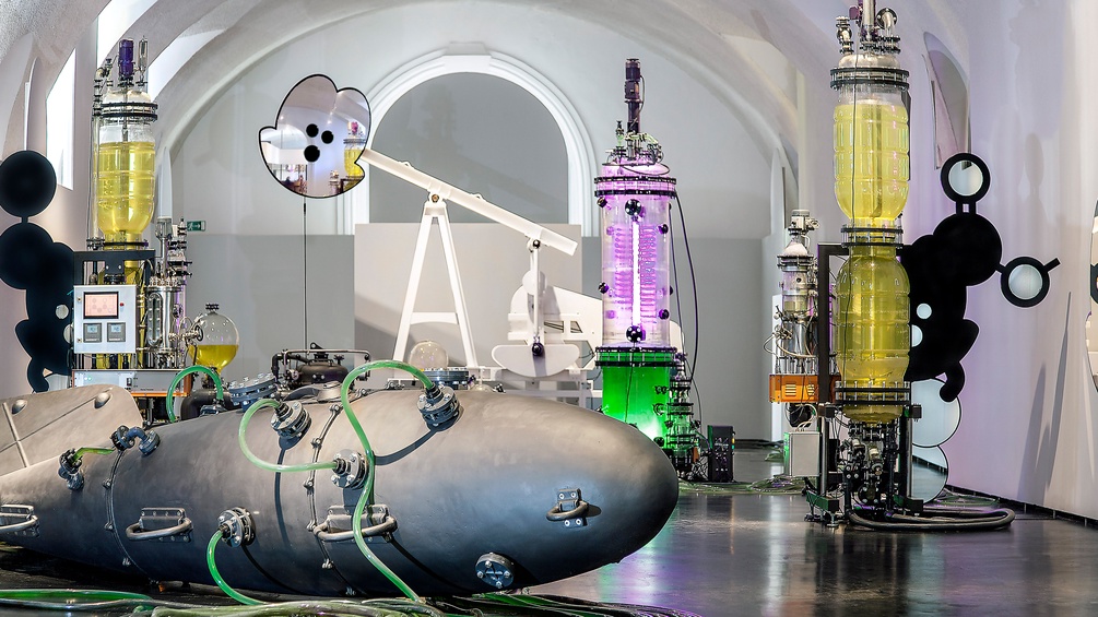 ATELIER FEUERSTEIN BILDRECHT WIEN Skulpturen und Instrumente