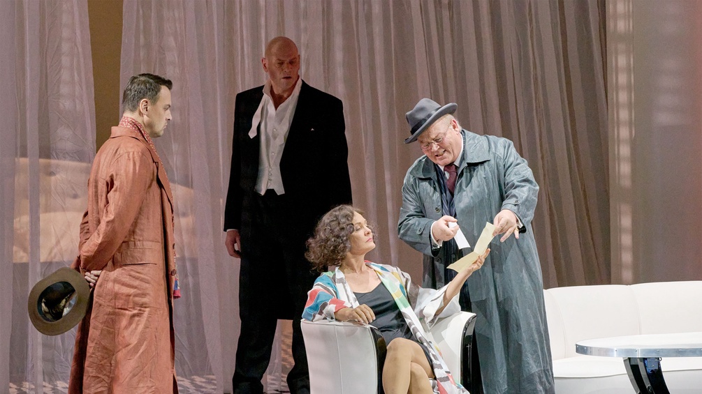 "Vec Makropulos", Szenenausschnitt