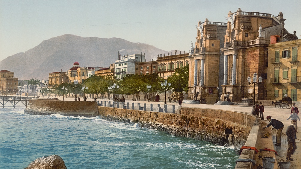 Historische Fotografie des Hafens von Palermo