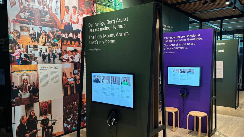 Fotos der Wien Museum Ausstellung „Vienna Hay“