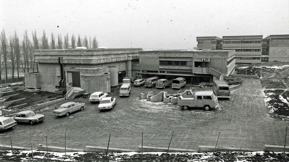 Während der Bauzeit, zirka 1974-75