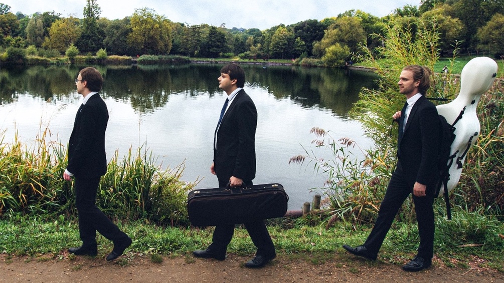 Mithras Trio, Ausschnitt des CD-Covers