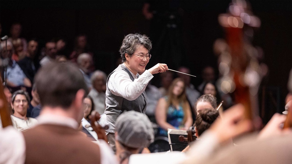 Mei-Ann Chen dirigiert das Styriarte Youth Orchestra