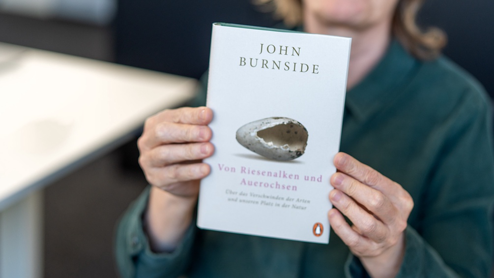"Von Riesenalken und Auerochsen" von John Burnside