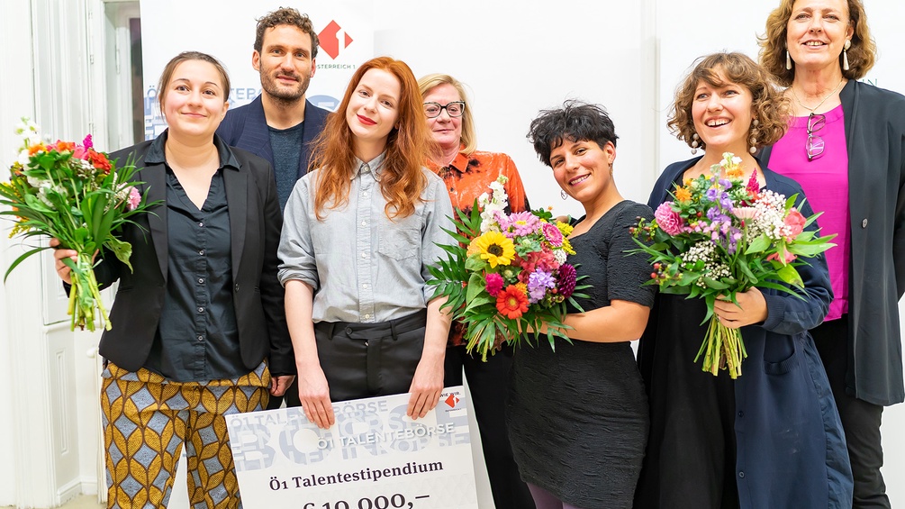 Gruppenbild mit Preisträgerinnen des Ö1 Talentestipendiums