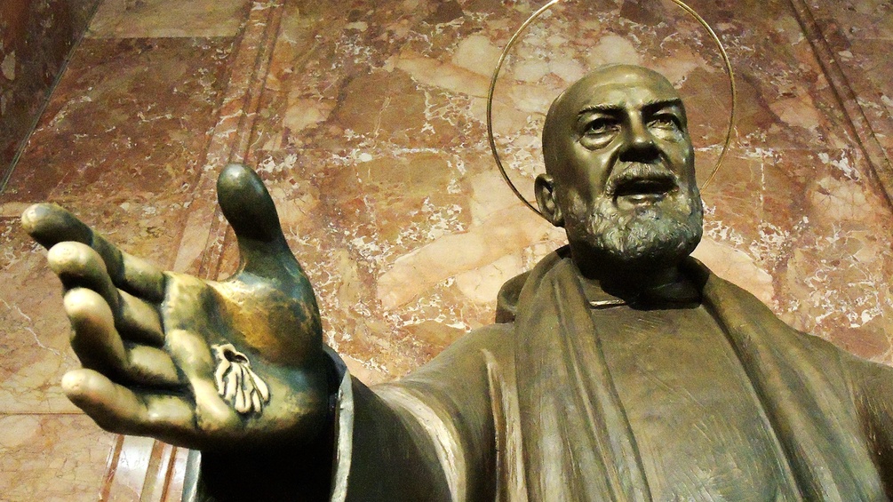 Statue von Padre Pio