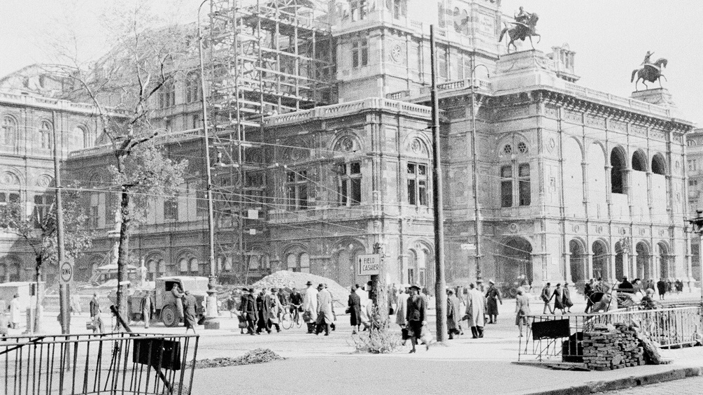 PICTUREDESK.COM/ÖNB-BILDARCHIV/FRANZ FREUND Wiener Staatsoper, 1945