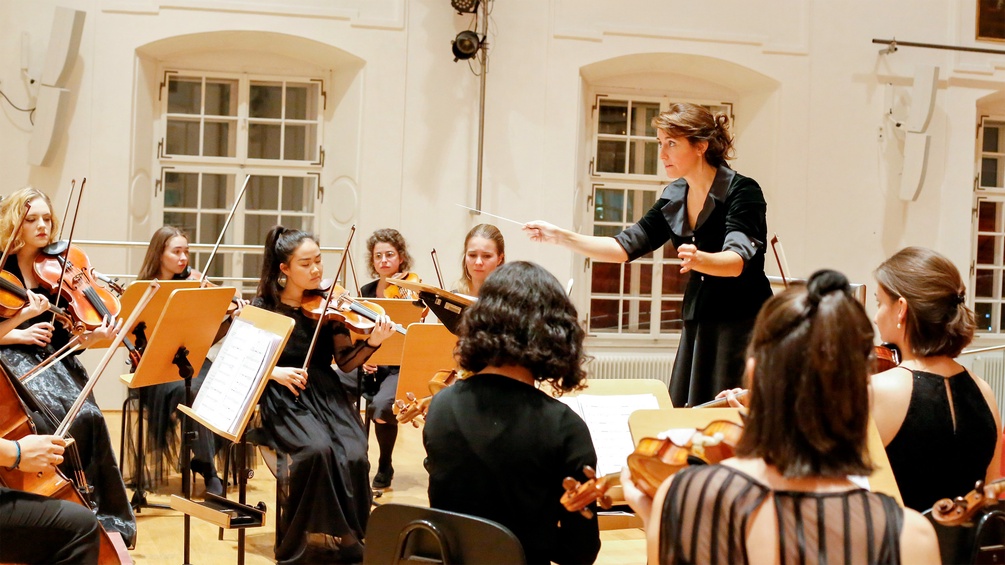 Female Symphonic Orchestra Austria