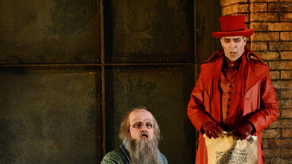 Gounods "Faust", Szenenbild aus dem Jahr 2014