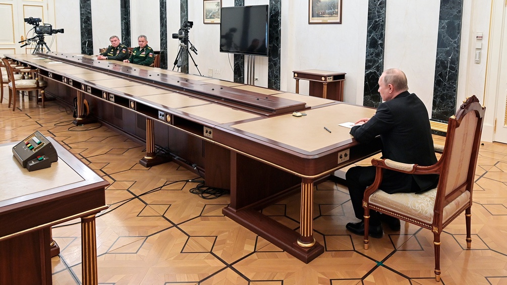 Am Tisch mit Wladimir Putin