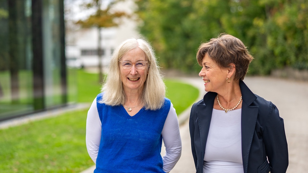 Lyndal Roper und Renata Schmidtkunz