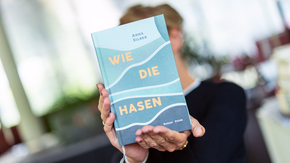 "Wie die Hasen" von Anna Silber