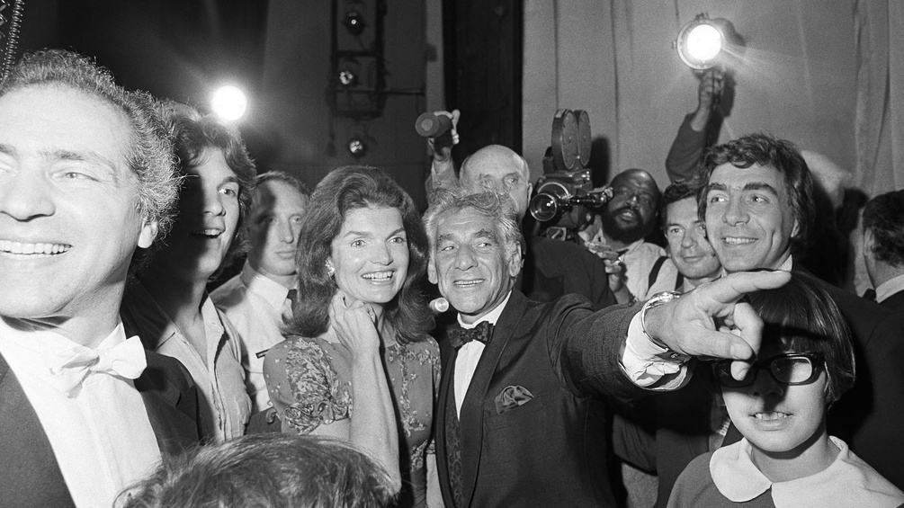Jacqueline Kennedy Onassis und Leonard Bernstein