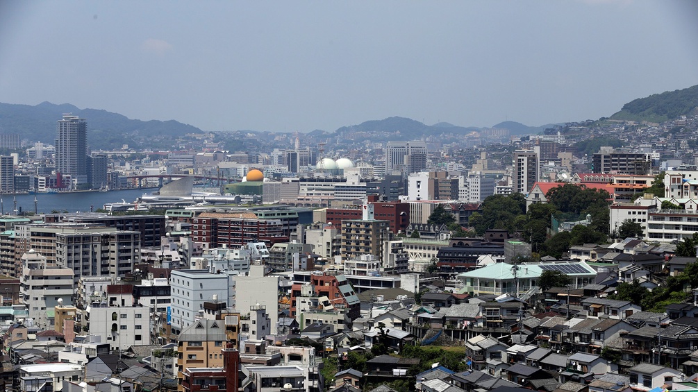 Aussicht von oben auf die Stadt Nagasaki 