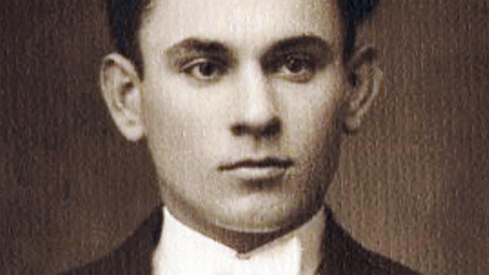 Ausschnitt des Buchcovers, Bild eines jungen Mannes, Anfang des 20. Jahrhunderts