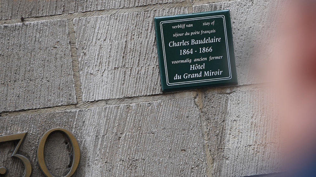 Wohnhaus von Baudelaire, Erinnerungstafel