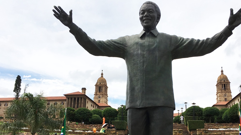 Nelson Mandela als Statue
