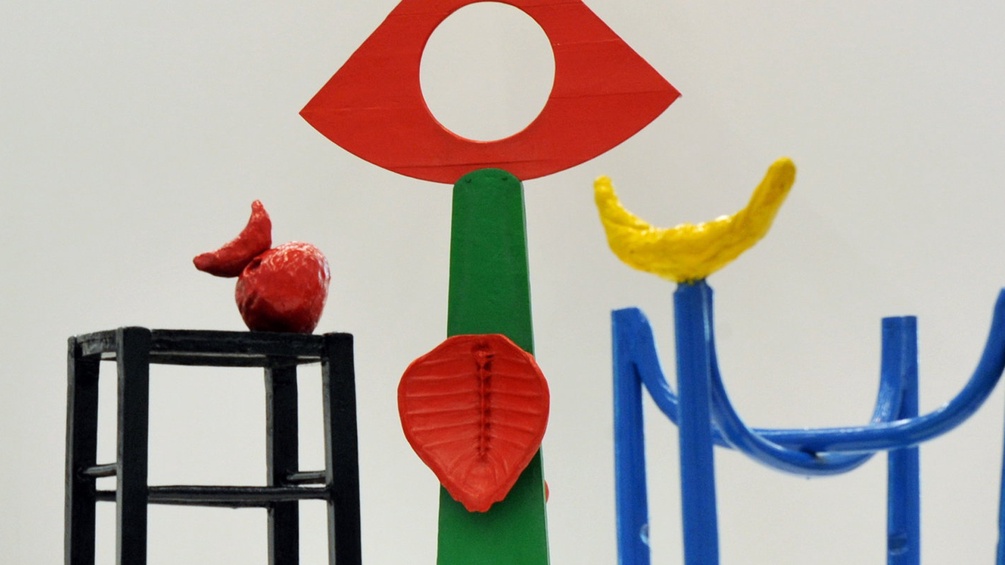 DPA/LSW/ROLF HAID Skulpturen der Ausstellung "Miró. Farben der Poesie".
