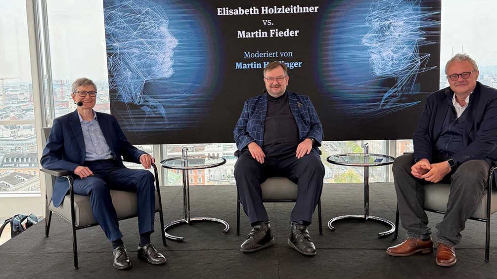Martin Fieder vs. Elisabeth Holzleithner