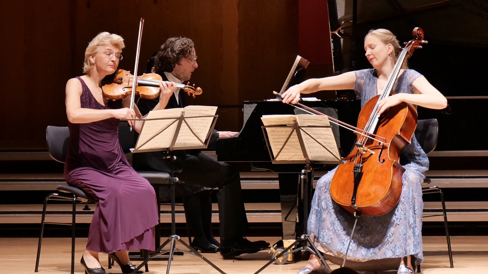 Antje Weithaas, Marie-Elisabeth Hecker und Martin Helmchen, 2019