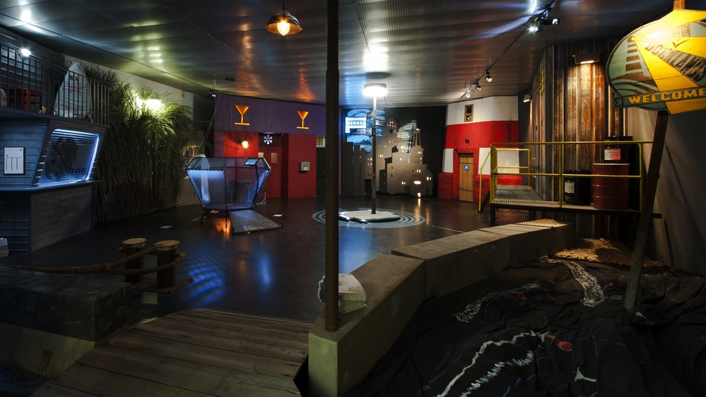 Der Hauptraum der Ausstellung TURNTON 2047