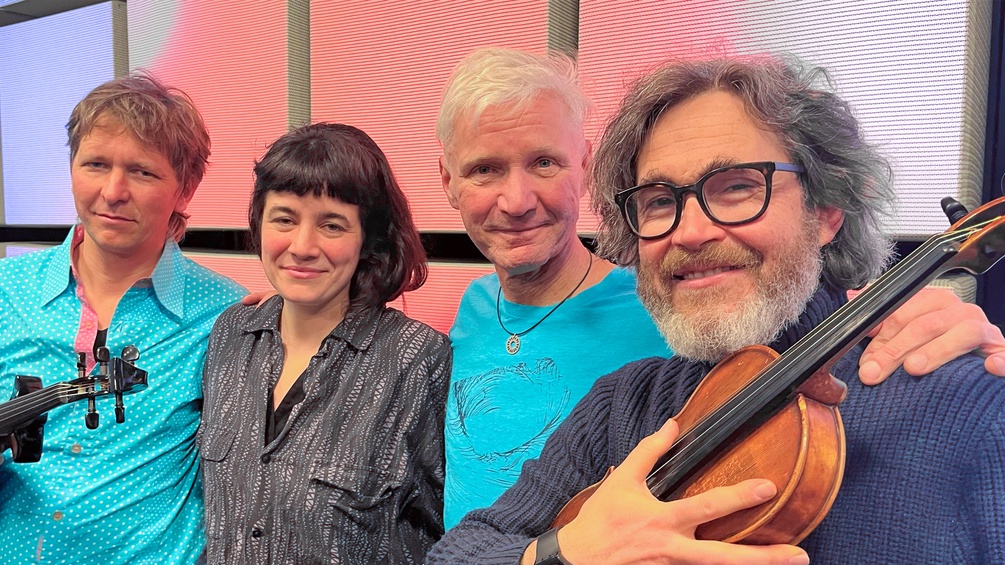 Johanna Kugler, Aliosha Biz, Bernie Mallinger und Usa von Stietencron