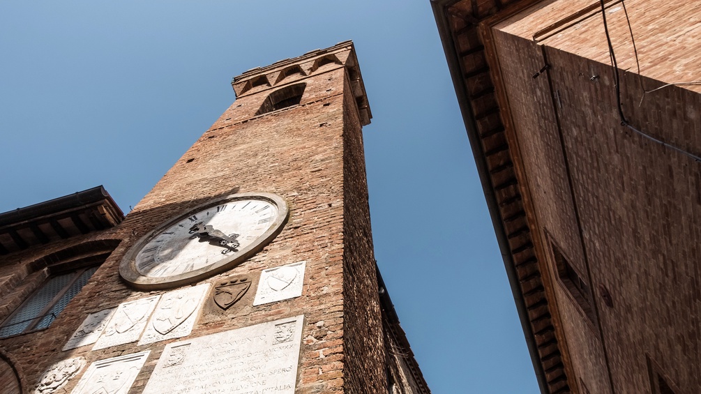 Uhrturm in Siena