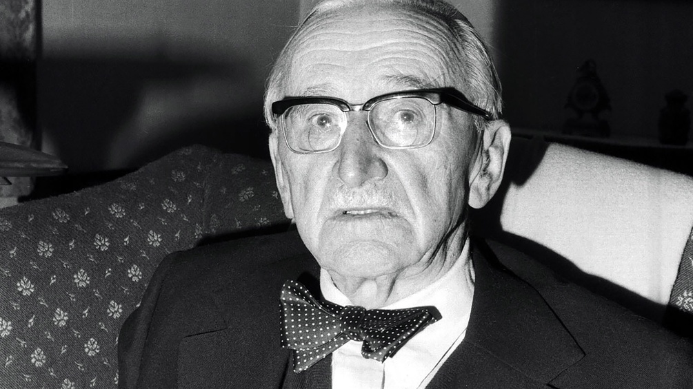 Friedrich August von Hayek, 1974