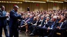 Wynton Marsalis und seine Band performen für Obama und andere
