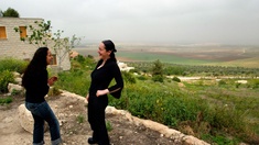Zwei Bewohnerinnen des Neve Shalom