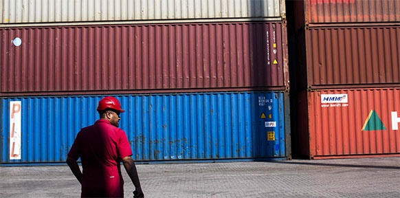 APA/AFP/BEHROUZ MEHRI Container