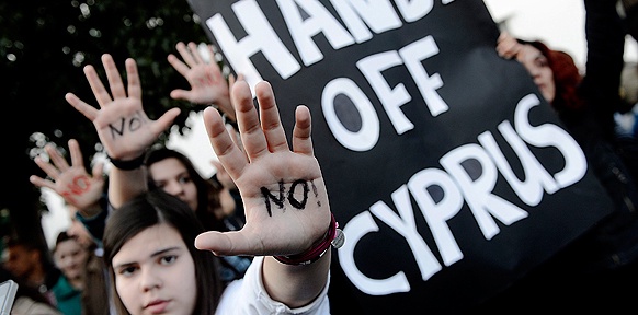 Demonstrantinnen in Nikosia