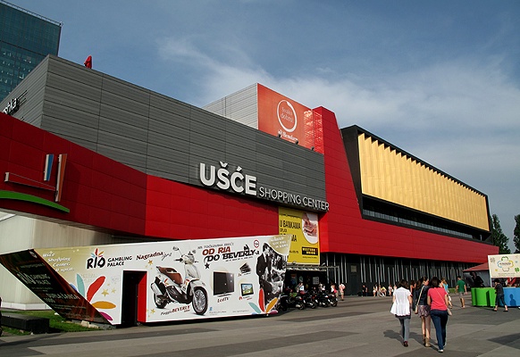 Erfolgsmodell Shopping Center Uśće mit amerikanischem Vorbild. Novi Beograd.