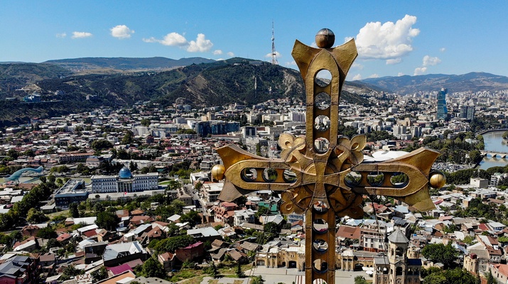 Blick auf die Hauptstadt Georgiens, Tiflis