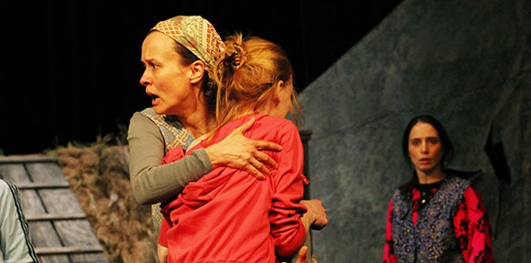 CHRISTOPH SEBASTIAN Martina Stilp, Andrea Bröderbauer, Annette Isabella Holzmann in "Haben".