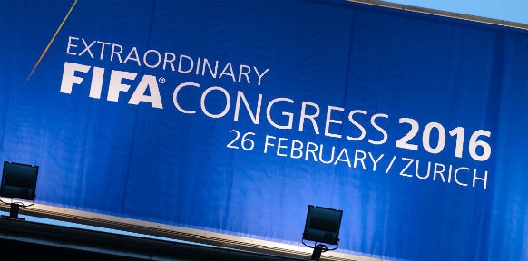 APA/AFP/FABRICE COFFRINI Eine Anzeigentafel auf der der FIFA Congress 2016 angekündigt wird