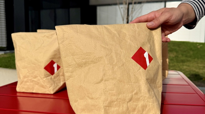 Papiersäckchen mit Ö1 Logo