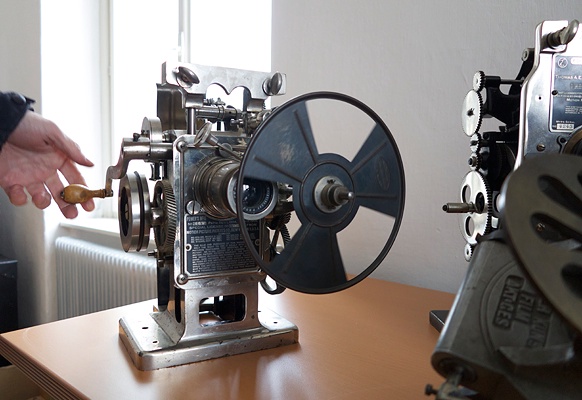 Historische Filmprojektoren